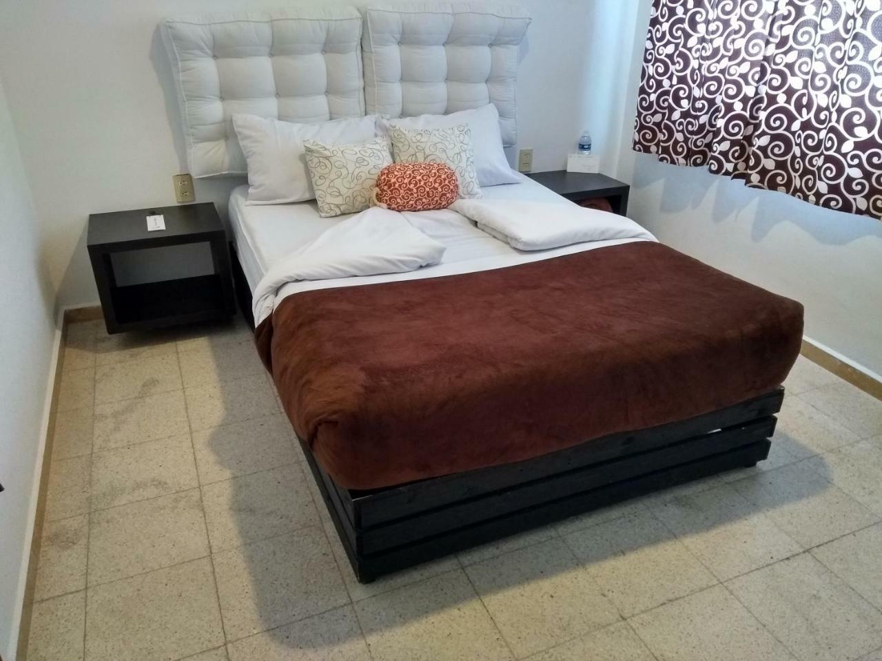 Suites 201 Puebla Buitenkant foto