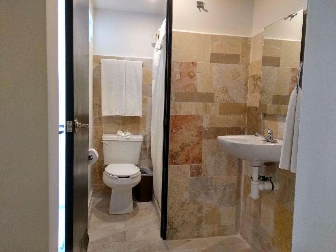Suites 201 Puebla Buitenkant foto