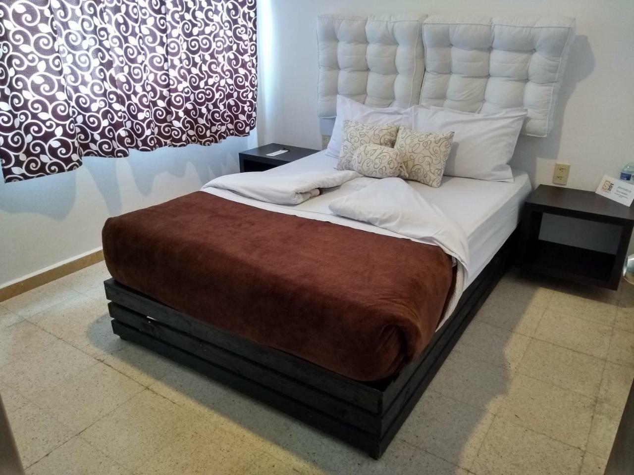 Suites 201 Puebla Buitenkant foto